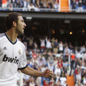 kaiyun.com_利物浦替补门将欧冠首秀重伤折戟，长期主力愿景骤遭打击