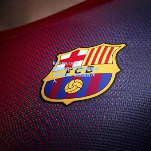 kaiyun.com|细雨伴行！火箭众将雨中奔赴费城，明日挑战76人