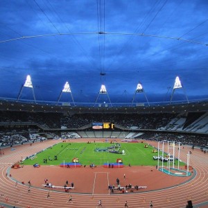 开云官网：阿森纳新星马赛重逢！恩瓦内里训练场偶遇廷贝尔双胞胎兄弟